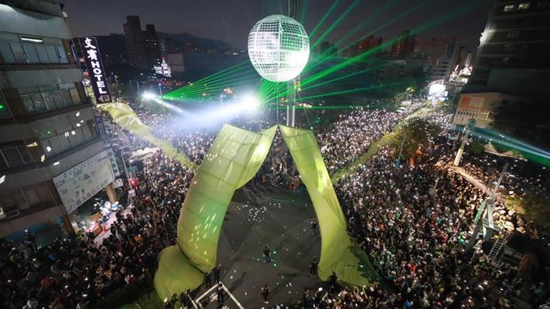 80萬人高雄和平落幕！他讚爆台灣人