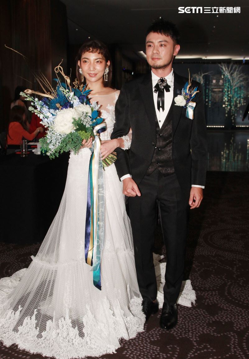 高雋雅和夫婿陳子豪（Edward）補辦婚宴，。（記者邱榮吉/攝影）