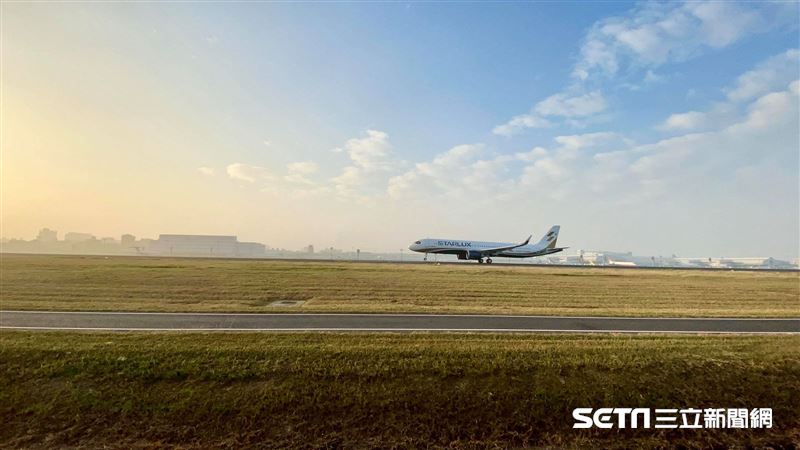 「金黃光芒」迎星宇2號　美照網全醉