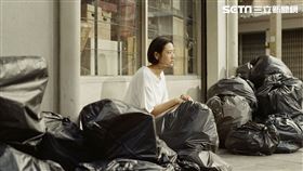 ▼▲（圖／CATCHPLAY提供）《就愛斷捨離》（Happy Old Year）即將於明年2月14日在台上映，