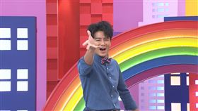 郭彥均和莎莎主持的《WTO姐妹會》近來邀請香港人聊對台灣印象（圖／八大提供）