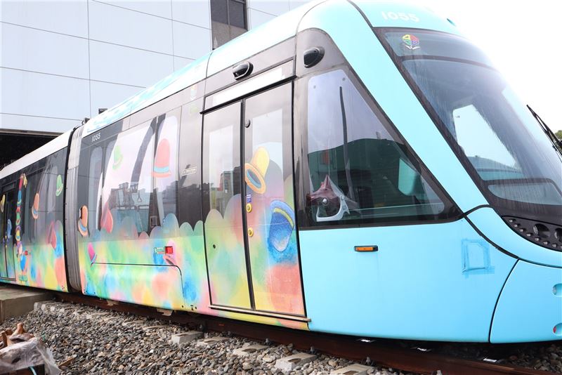 非搭不可的彩繪列車與全新捷運線景點