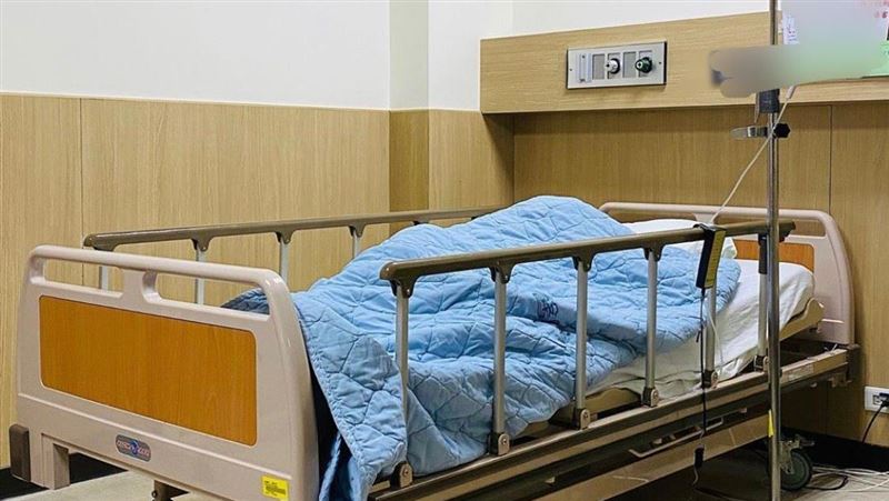 意識模糊半夜送醫！男星：發燒覺得冷