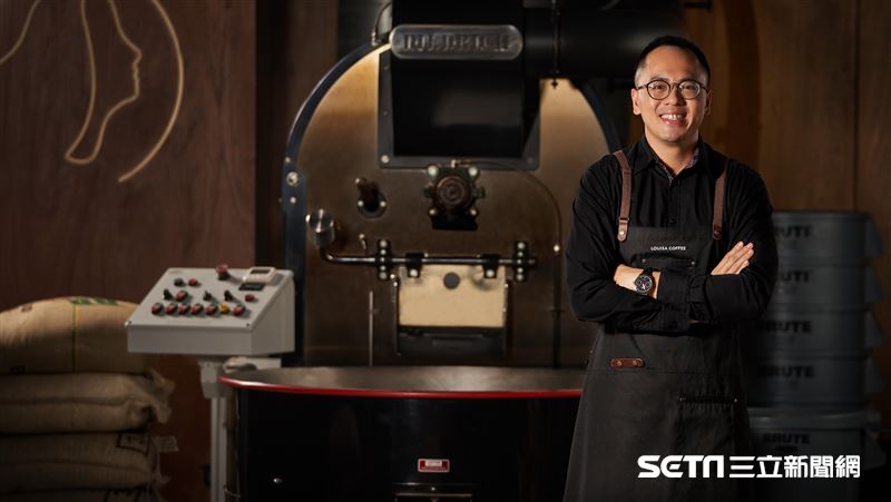 路易莎創辦人　曾是星巴克打工仔