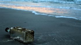 漂流瓶（示意圖／翻攝自pixabay）