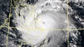 巴逢變強轉中颱(圖/翻攝自氣象局)