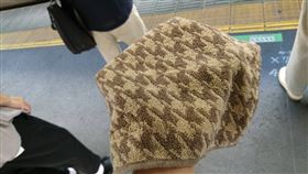 男生,手帕,娘娘腔,PTT　圖／翻攝自臉書