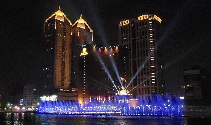 3D水舞光影秀　愛河夜景添亮點