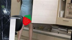 驚見正妹牙助！短裙制服「美腿配刺青」　網嗨翻：想洗牙了（圖／翻攝自加藤軍路邊隨手拍）