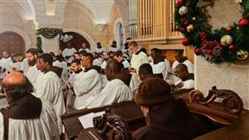 全球朝聖者今日聚集在基督教聖地伯利恆（Bethlehem）慶祝耶誕節。（圖／翻攝自custodiaTS推特）