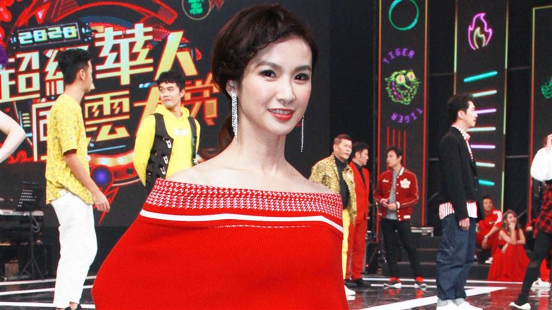 臉臭惹人！《炮仔聲》惡女聖誕收大便