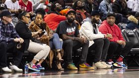 ▲厄文（Kyrie Irving）還要再休息2到3週。（圖／翻攝自籃網推特）