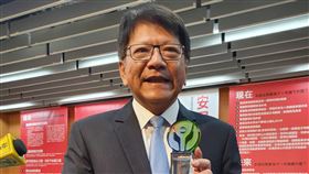 潘孟安細數10大建設政績（1）屏東縣長潘孟安25日在就職5週年記者會中，細數5年來的建設與政績，並帶領縣府團隊奪得公務人員最高殊榮「傑出貢獻獎」。中央社記者郭芷瑄攝  108年12月25日