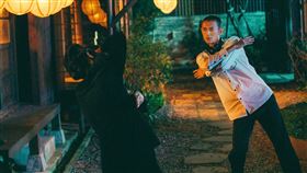 新生代人氣樂團傻子與白痴新歌〈HoydeA〉MV，特別請到金鐘視帝吳慷仁擔任男主角（照片請註明相知音樂）