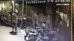 k圍毆阿公店1800