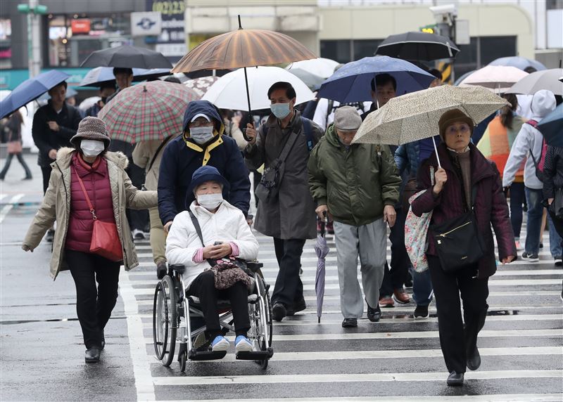 北台灣下半天降溫！明清晨下探14度