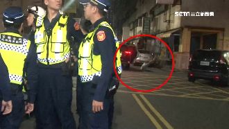 酒駕男自撞遭逮　竟跳警車企圖逃逸