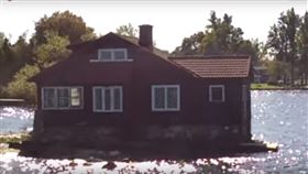 世界最小島嶼尺寸驚人 僅容一棟房
圖／翻攝自idrow1 Youtube