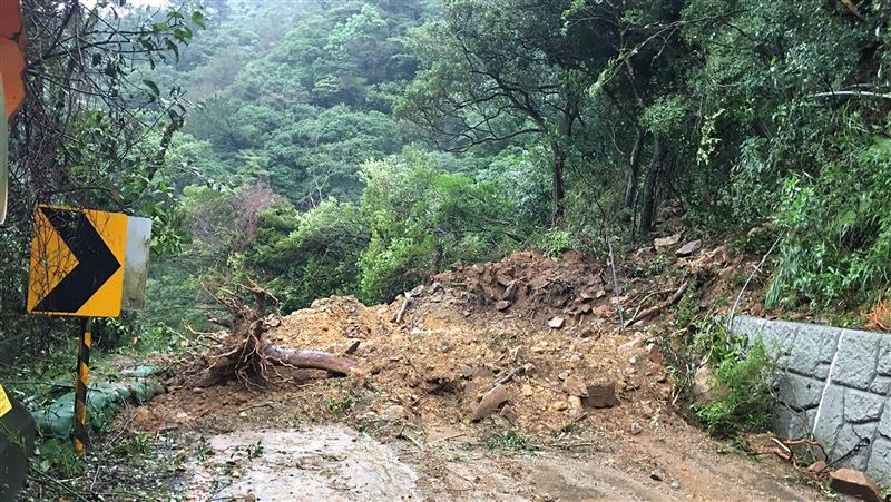 巴拉卡公路因雨中斷！拚明1月底通車