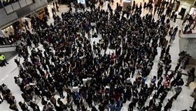  香港,反送中,耶誕假期,旅客減少,暴跌55%(圖/中央社)