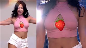 胸前中空炸豪乳！歐美系正妹銷魂扭腰