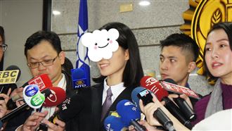 超吸睛電眼正妹調查官　鄉民：有仙女