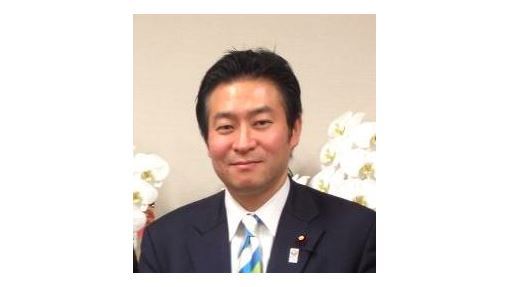 秋元司涉收賄遭逮　曾搭乘中企專機！