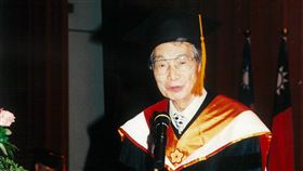 中央大學名譽博士,馮元楨,高齡辭世,生物力學之父,卓越貢獻(圖/中央大學提供)中央社