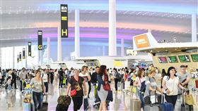廣州,白雲機場,客運量,首次超越,香港(圖/中新社提供)中央社