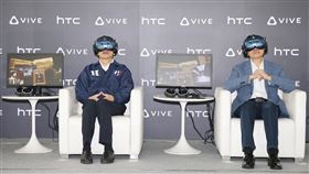 國民黨總統候選人,張善政,韓國瑜,HTC參訪,VR,庶民科技(圖/中央社)