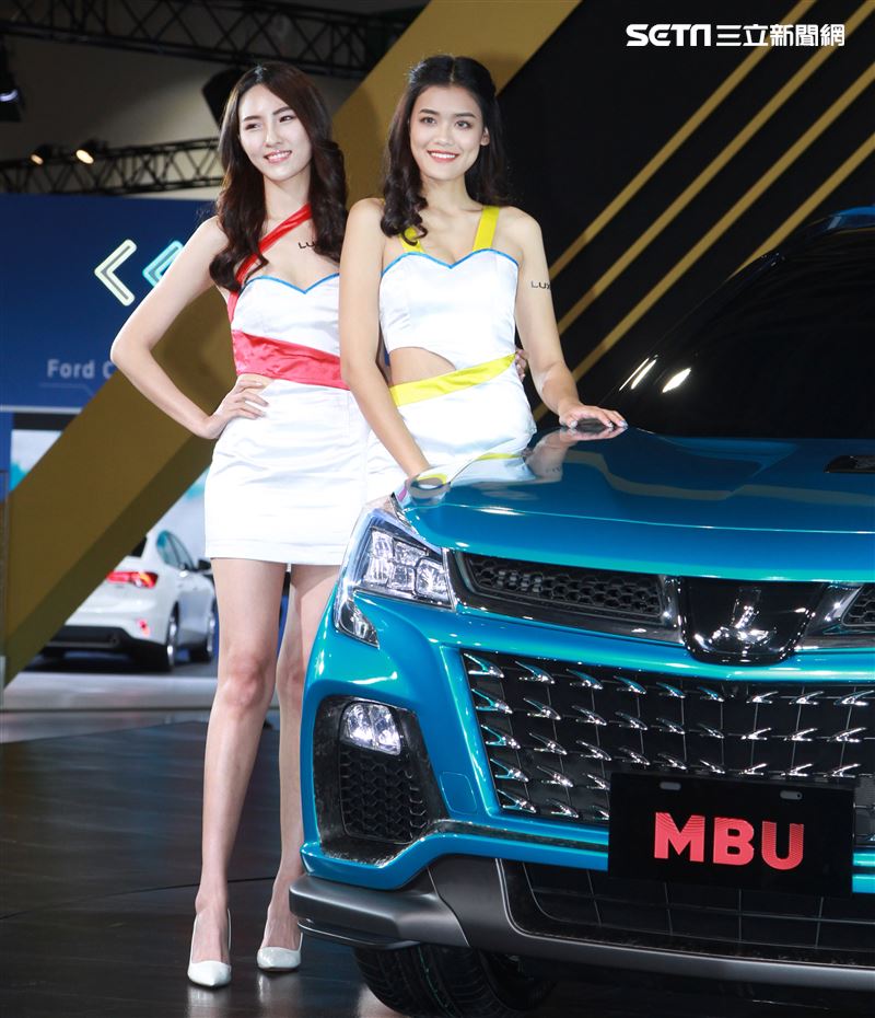 2020世界新車大展南港展覽館熱鬧登場。（記者邱榮吉/攝影）