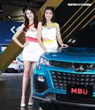 2020世界新車大展南港展覽館熱鬧登場。（記者邱榮吉/攝影）