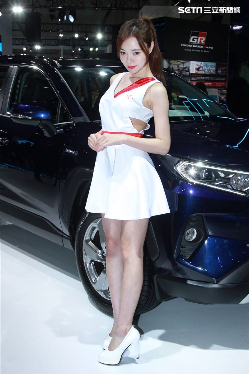 2020世界新車大展南港展覽館熱鬧登場。（記者邱榮吉/攝影）