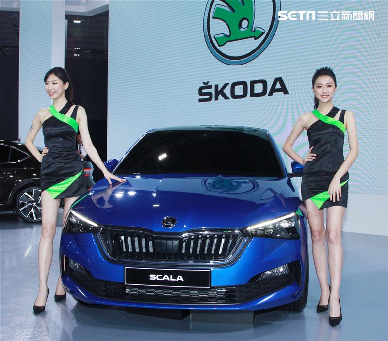 2020世界新車大展南港展覽館熱鬧登場。（記者邱榮吉/攝影）