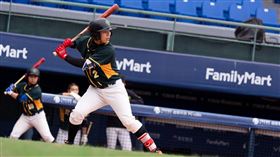 ▲新北富邦U18國際城市邀請賽，新竹市邱家慶擊出關鍵安打，帶領新竹市以2：1擊敗台南市。（圖／大會提供）