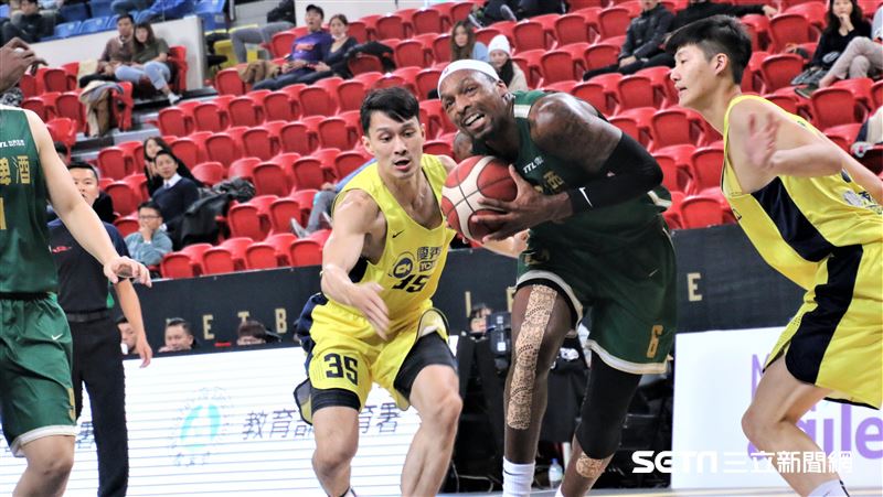 SBL／台啤金身不敗！宰九太7連勝