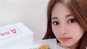全球百大美女出爐！TWICE周子瑜勇奪「全球第一美」（圖／翻攝自twicetagram IG）