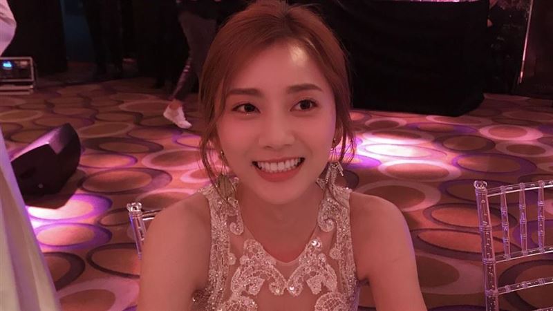 豆花妹誤觸這開關！羞喊全身濕透透啦