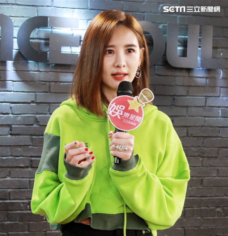 安心亞為跨年努力的練舞彩排。（記者邱榮吉/攝影）