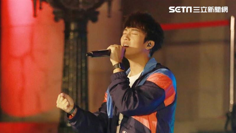 許書豪求婚曲遭禁？版權竟在她手上