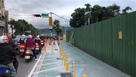 淡水東來大廈拆除完畢，中正東路、學府路人行動線恢復使用（圖／新北市政府）