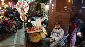 豆花,東寧路,台南/翻攝臉書萬長伯傳統豆花