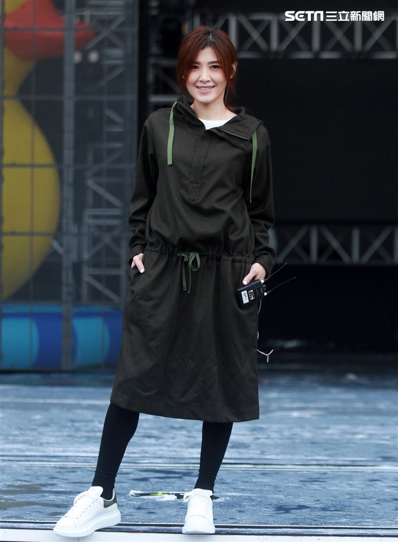 蘇慧倫「臺北最High新年城-2020跨年晚會」彩排，黃小鴨當背景將表演熟悉的小鴨、檸檬樹等歌曲。（記者邱榮吉/攝影）