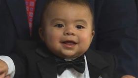 美7月大寶寶當市長！媽懷中宣誓就職　承諾發餅乾保護市民
圖／翻攝自Vnews　Youtube