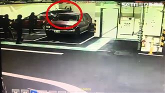 圍捕畫面曝光！嫌犯忍痛高舉雙手投降