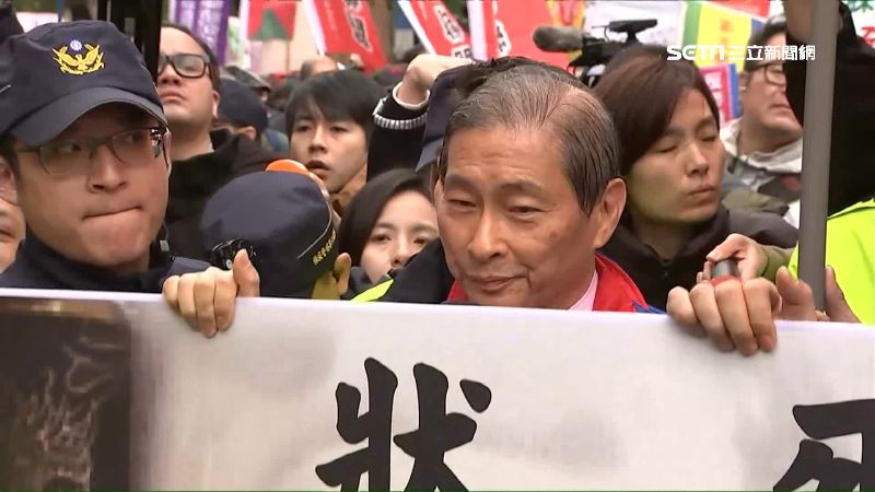 張安樂簽生死狀　苦苓狂酸：貪生怕死
