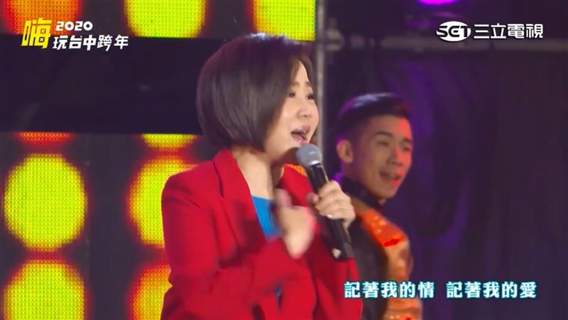 于美人勁裝超火辣　現場嗨到最高點