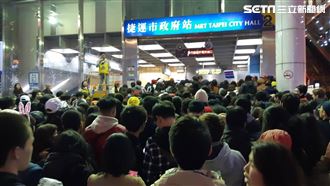 北捷人次破284萬！散場塞爆捷運站