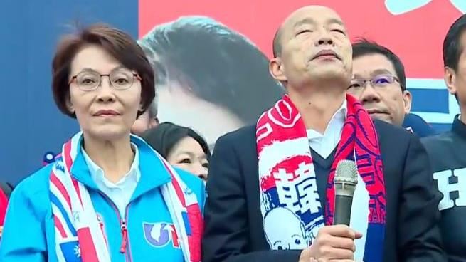 韓國瑜升旗快閃！黃昭順竟轟你別亂啦