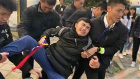 台北,升旗,元旦,吃屎哥,游兆霖,韓國瑜（圖／翻攝臉書）